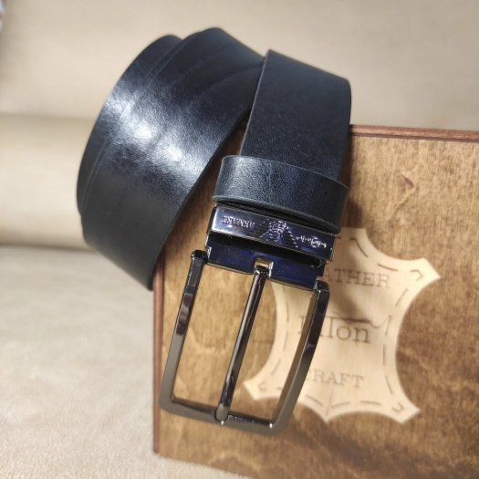 Шкіряний чоловічий ремінь чорного кольору