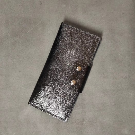 Жіночий гаманць із натуральної шкіри у чорному  кольорі