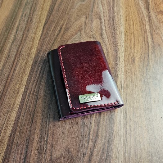 Гаманаць шкіряний жіночий темно-червоного кольору