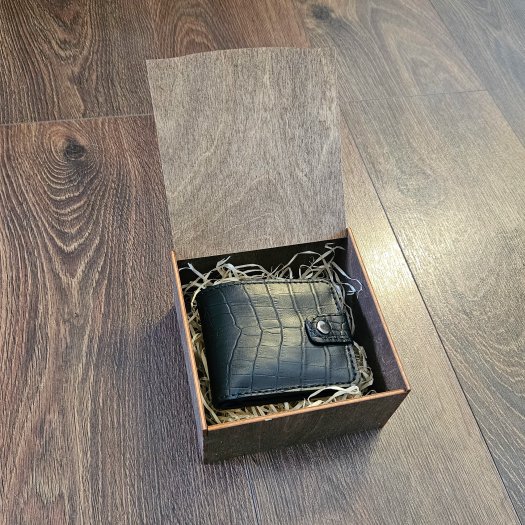 Гаманець чоловічий чорного кольору