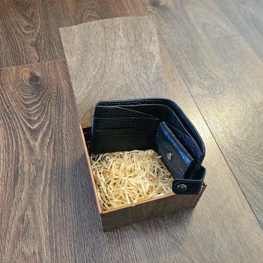 Гаманець чоловічий чорного кольору